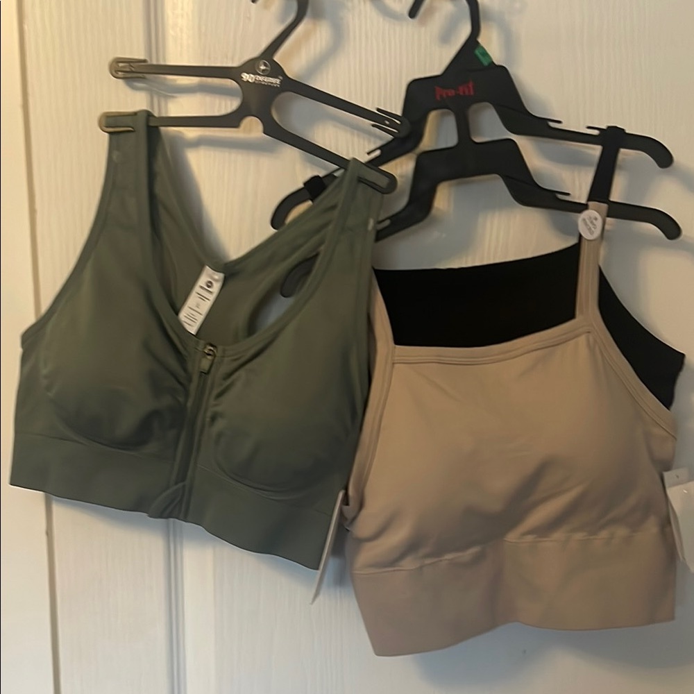 Seamless Green and Tan Supportive Bras